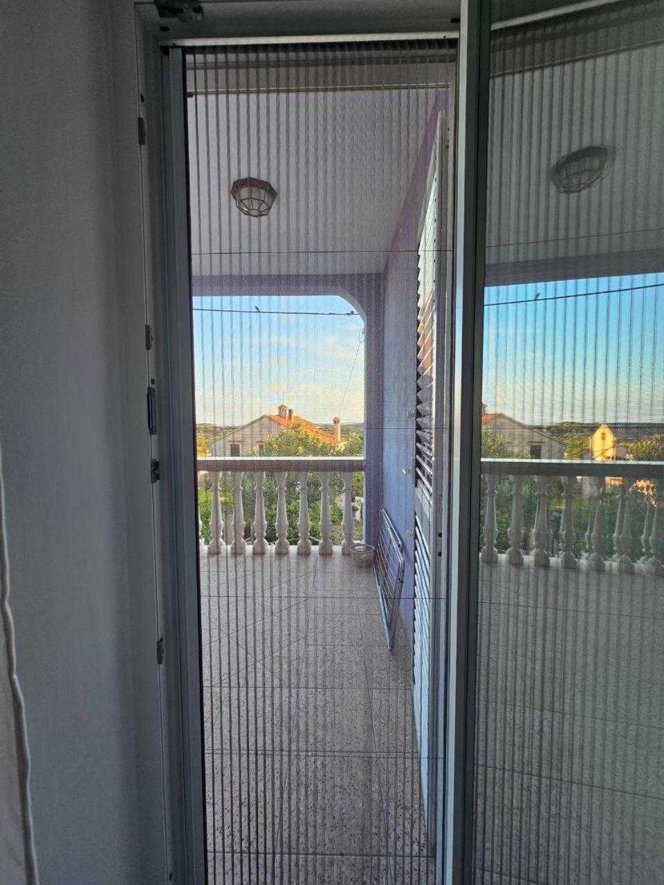 Apartman Lila Cunski Exterior photo